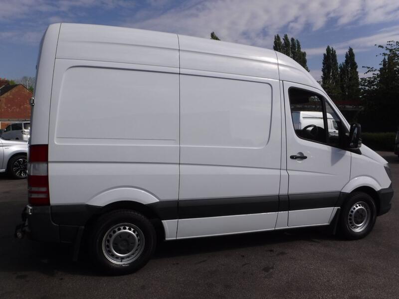 MERCEDES-BENZ SPRINTER