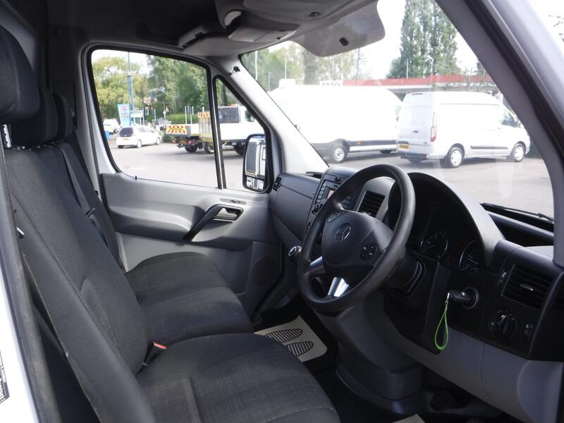 MERCEDES-BENZ SPRINTER