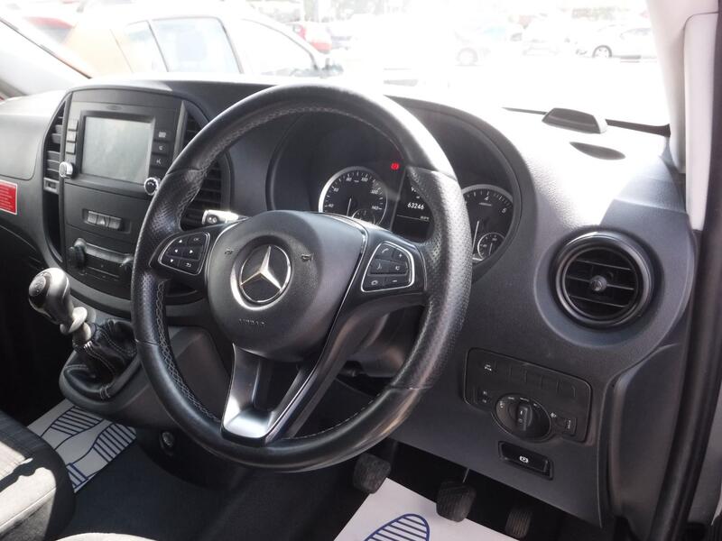 MERCEDES-BENZ VITO